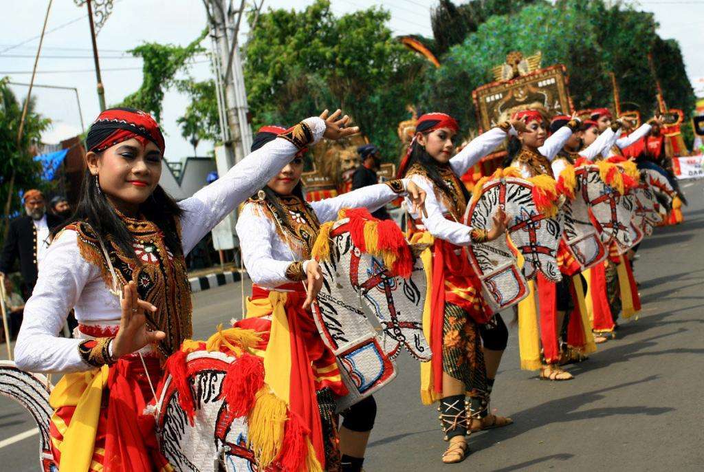 Mengulik Budaya di Desa Tombo, Batang