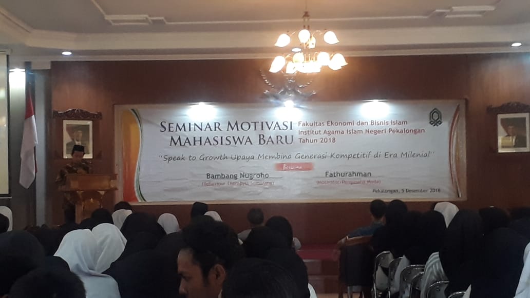 Seminar Motivasi Mahasiswa Baru  FEBI di Akhir Semester