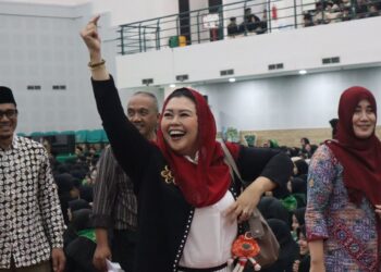 Yenny Wahid Bagikan 3 Nilai Utama dan 5 Aksi Nyata di Hadapan Mahasiswa Baru UIN Gusdur Pekalongan